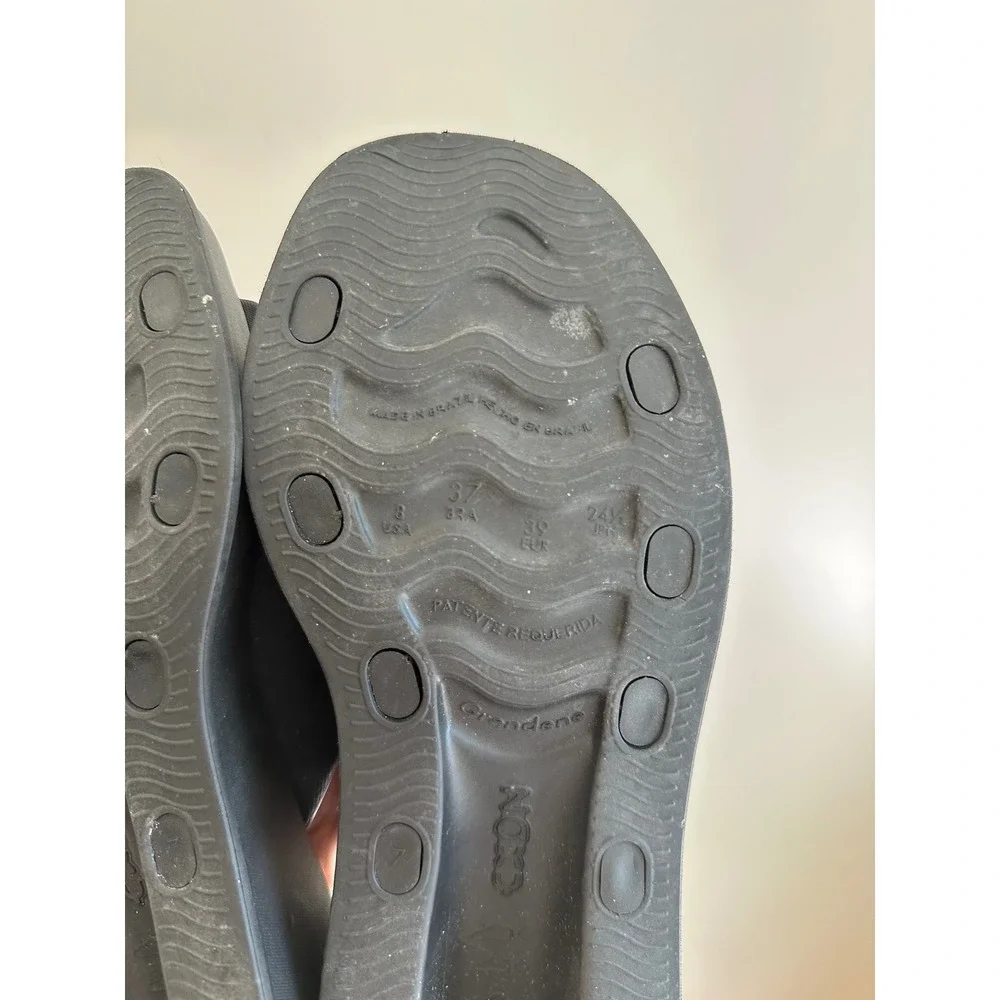 Zaxy Platform Slide Sandals Womens Size 8 Black EUC Minimalist Y2K Chunky Sole